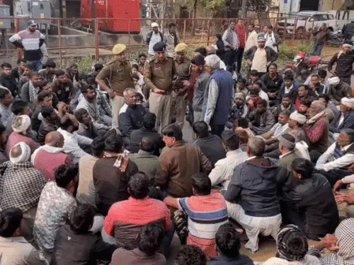 Ajmer Hospital Protest: पूर्व सरपंच की मौत के बाद अस्पताल में हंगामा, आरोपियों की गिरफ्तारी की मांग