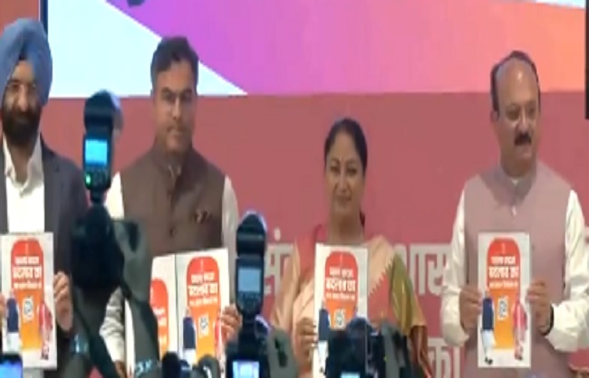 Delhi Government One Year Report Card: क्या बदली राजधानी की तस्वीर? जानिए पूरा हिसाब