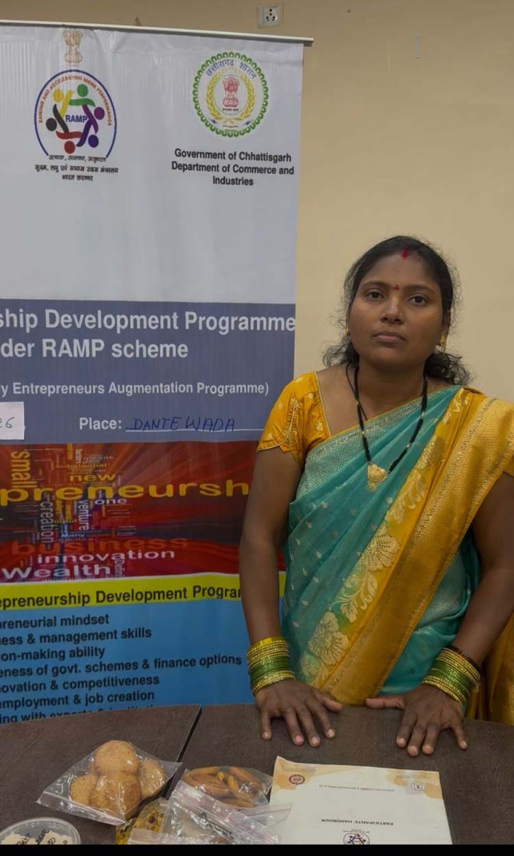 Women Entrepreneurship Bastar में नई उड़ान! स्टार्टअप से महिलाएं बना रहीं अपनी पहचान