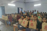 सीवान में छात्राओं को माहवारी स्वच्छता और ‘गुड टच-बैड टच’ पर किया गया जागरूक