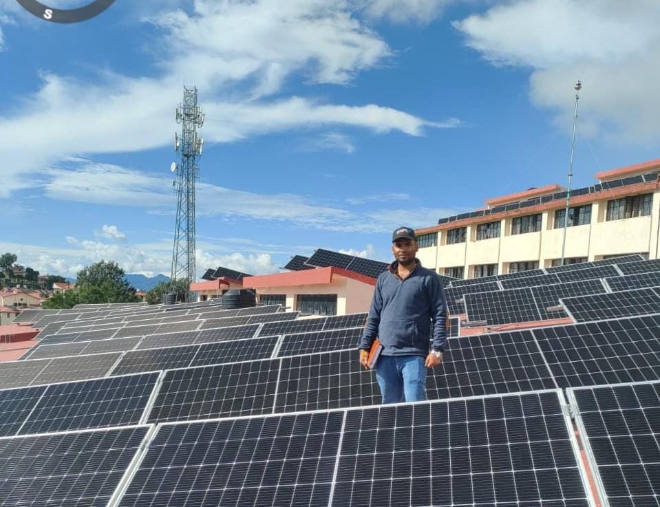 सोलर प्लांट से बदलेगा पौड़ी! सरकारी भवनों में घटेगा बिजली खर्च, जानें पूरा प्लान