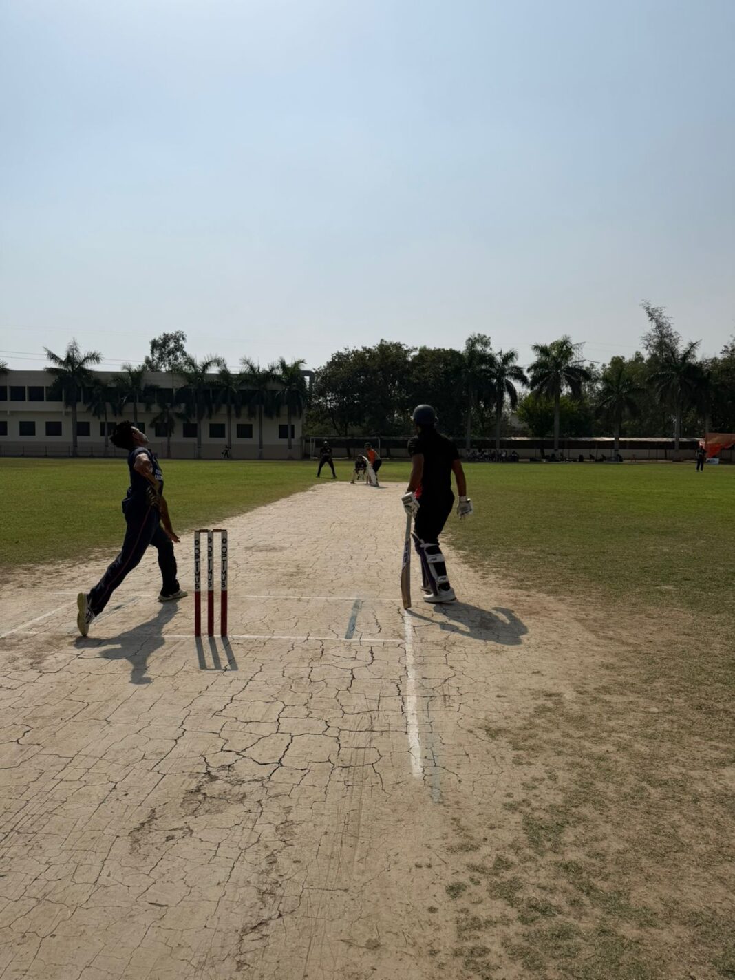 सेमीफाइनल में धमाका! सेंट पॉल और रुक्मणी क्रिकेट अकैडमी की शानदार जीत