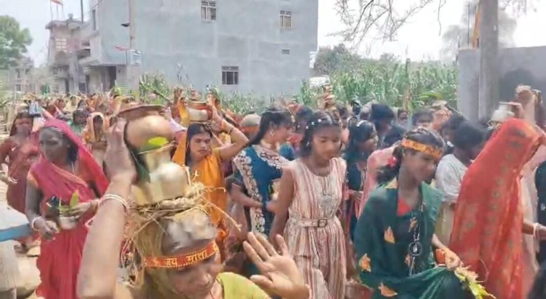 भागलपुर में रामनवमी कलश शोभायात्रा! सैकड़ों महिलाओं ने लिया हिस्सा, देखें पूरा आयोजन