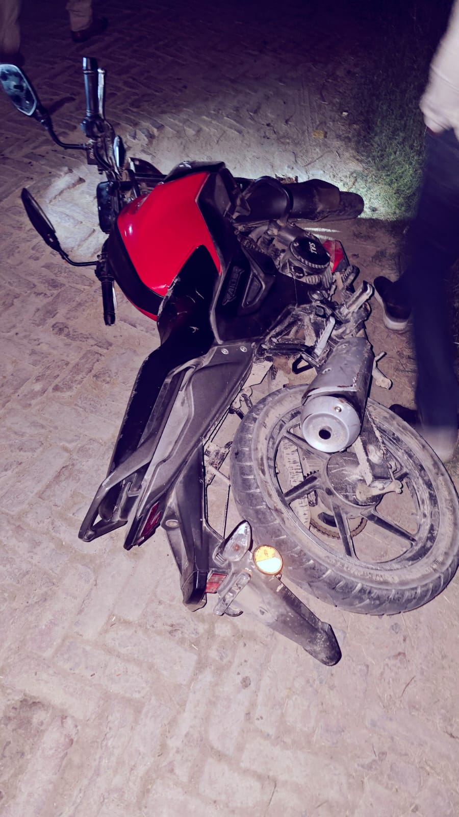 जौनपुर मुठभेड़: हत्या के दो आरोपी पुलिस मुठभेड़ में घायल, हथियार बरामद