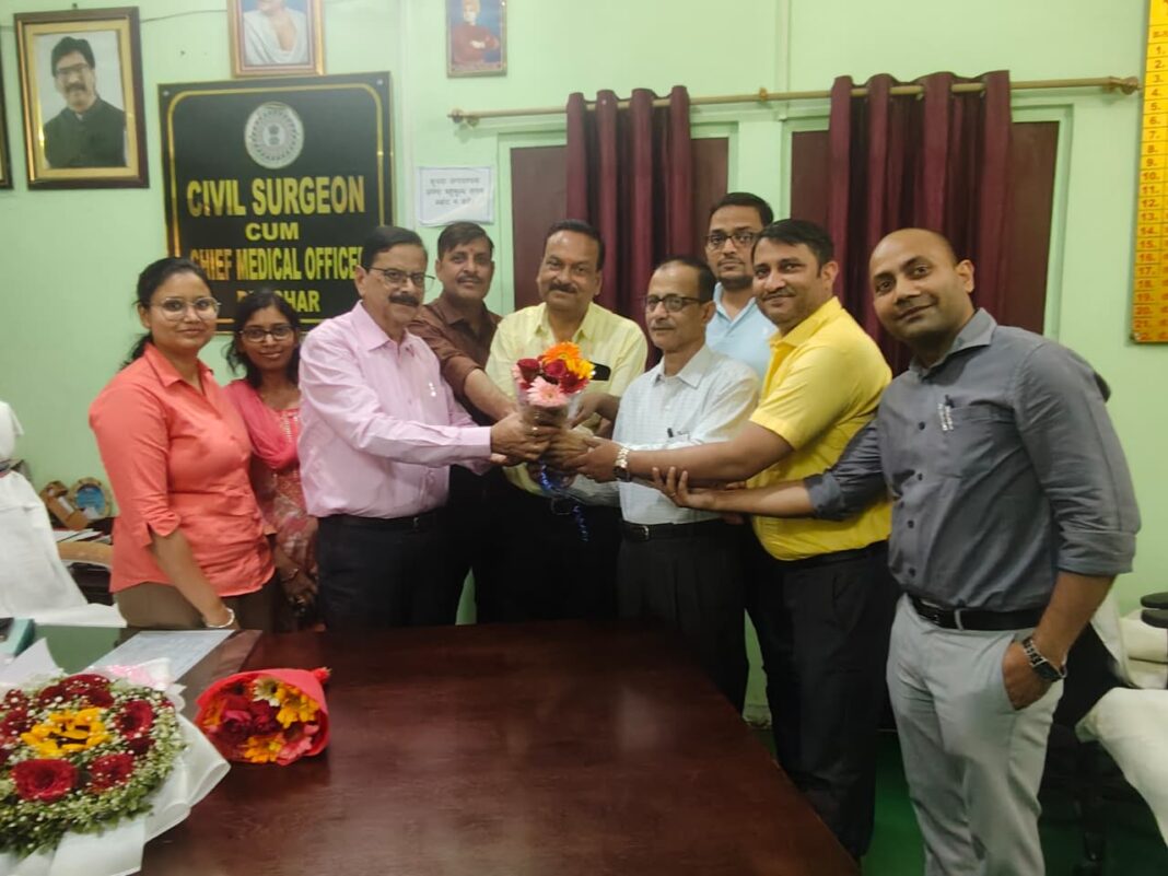 देवघर में नए सिविल सर्जन का पहला दिन! बोले—स्वास्थ्य सेवाओं को प्रभावी बनाना मेरी प्राथमिकता