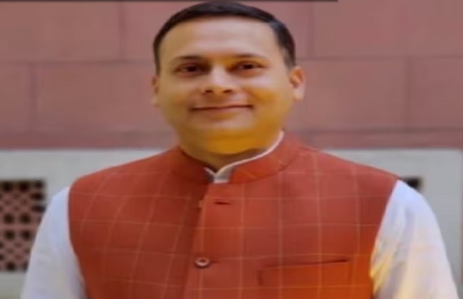 बंगाल की राजनीति पर बड़ा बयान! जनता बनाम सरकार बनी लड़ाई: अमित मालवीय