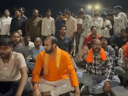 भोपाल में सनसनी! मंदिर के बाहर मिले अवशेष, चक्काजाम से बढ़ा तनाव – जानें पूरा मामला