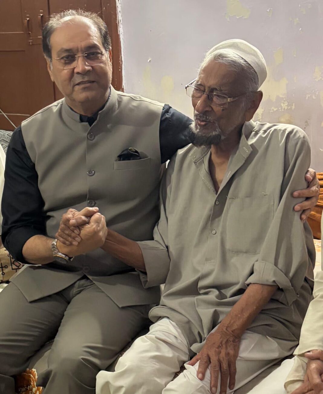 मोहसिन रज़ा ने मौलाना हमीदुल हसन का लिया हालचाल, दुआओं में मांगी सेहत की कामना