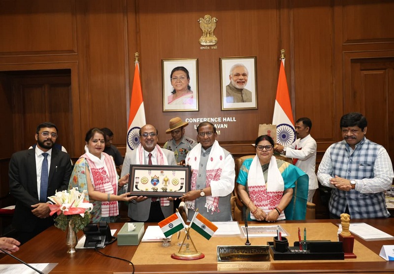 असम में निवेश का बड़ा मौका! जानिए राज्यपाल की अहम बैठक में क्या हुआ खुलासा असम में निवेश का बड़ा मौका! जानिए राज्यपाल की अहम बैठक में क्या हुआ खुलासा