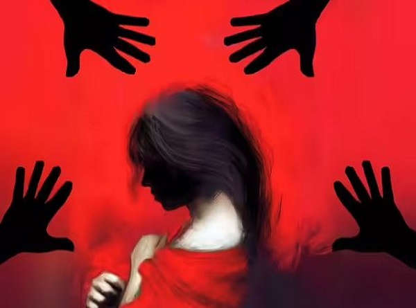 लखनऊ में किशोरी से दुष्कर्म: निर्माणाधीन मकान में वारदात, 5 आरोपी हिरासत में लखनऊ में किशोरी से दुष्कर्म: निर्माणाधीन मकान में वारदात, 5 आरोपी हिरासत में