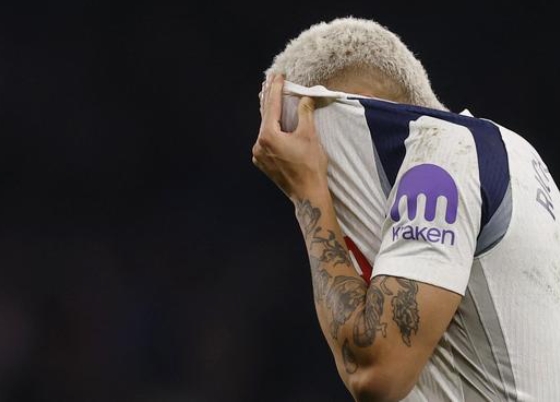 प्रीमियर लीग में बड़ा उलटफेर: वेस्ट हैम की जीत से टॉटेनहम रेलीगेशन ज़ोन में प्रीमियर लीग में बड़ा उलटफेर: वेस्ट हैम की जीत से टॉटेनहम रेलीगेशन ज़ोन में