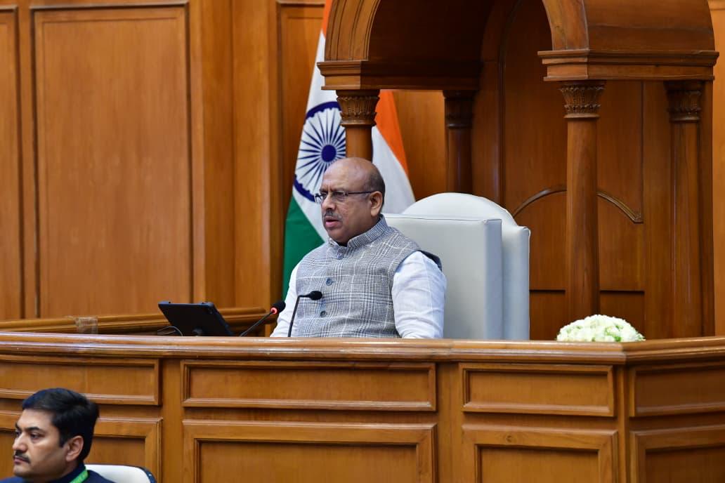 शराब नीति पर बड़ा फैसला! सीएजी रिपोर्ट पर कार्रवाई के लिए 31 जनवरी 2027 तक की डेडलाइन तय