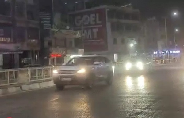 MP में मौसम का बड़ा अलर्ट! 42 जिलों में आंधी-बारिश और ओले – जानें कब तक रहेगा असर MP में मौसम का बड़ा अलर्ट! 42 जिलों में आंधी-बारिश और ओले – जानें कब तक रहेगा असर