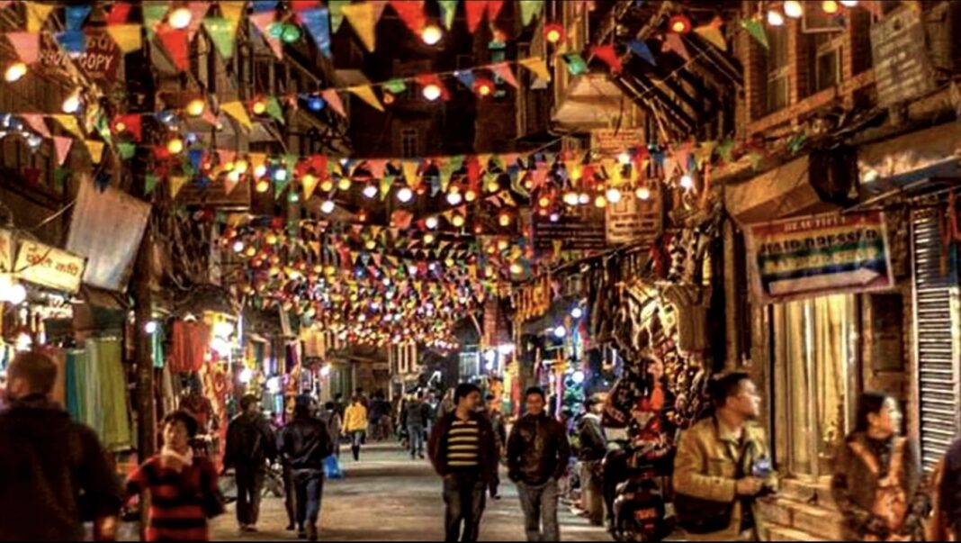 काठमांडू में नव वर्ष का जश्न: ठमेल सड़क महोत्सव में शामिल होकर बनाएं यादगार पल काठमांडू में नव वर्ष का जश्न: ठमेल सड़क महोत्सव में शामिल होकर बनाएं यादगार पल