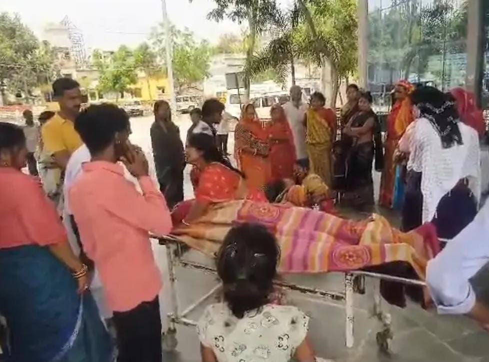 प्रसव के बाद मां-बच्चे की मौत: अस्पताल पर लापरवाही का आरोप, जानिए पूरा मामला प्रसव के बाद मां-बच्चे की मौत: अस्पताल पर लापरवाही का आरोप, जानिए पूरा मामला