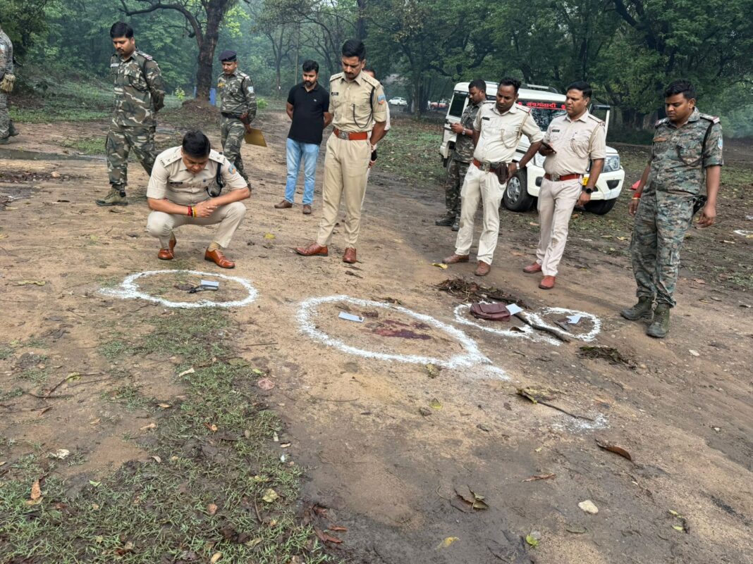 रामगढ़ में पुलिस-गैंग मुठभेड़! राहुल दुबे गैंग का गुर्गा घायल, थाना प्रभारी भी जख्मी रामगढ़ में पुलिस-गैंग मुठभेड़! राहुल दुबे गैंग का गुर्गा घायल, थाना प्रभारी भी जख्मी