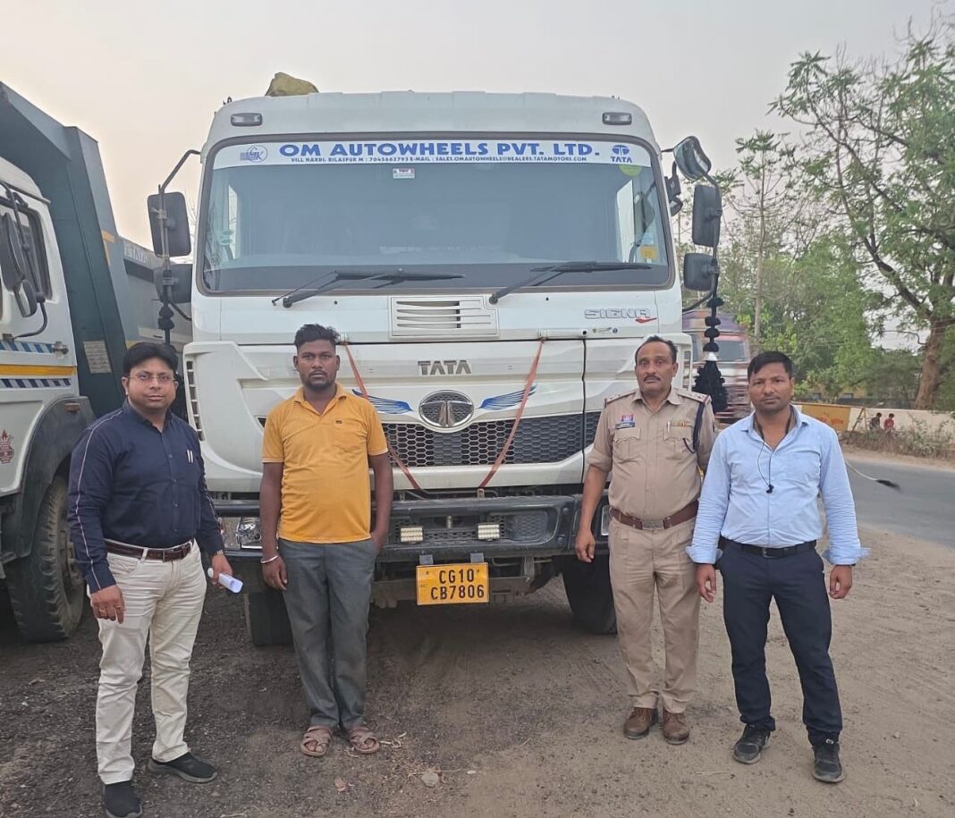 अवैध रेत पर बड़ी कार्रवाई: 4 ट्रैक्टर और 10 हाईवा जब्त, प्रशासन सख्त अवैध रेत पर बड़ी कार्रवाई: 4 ट्रैक्टर और 10 हाईवा जब्त, प्रशासन सख्त