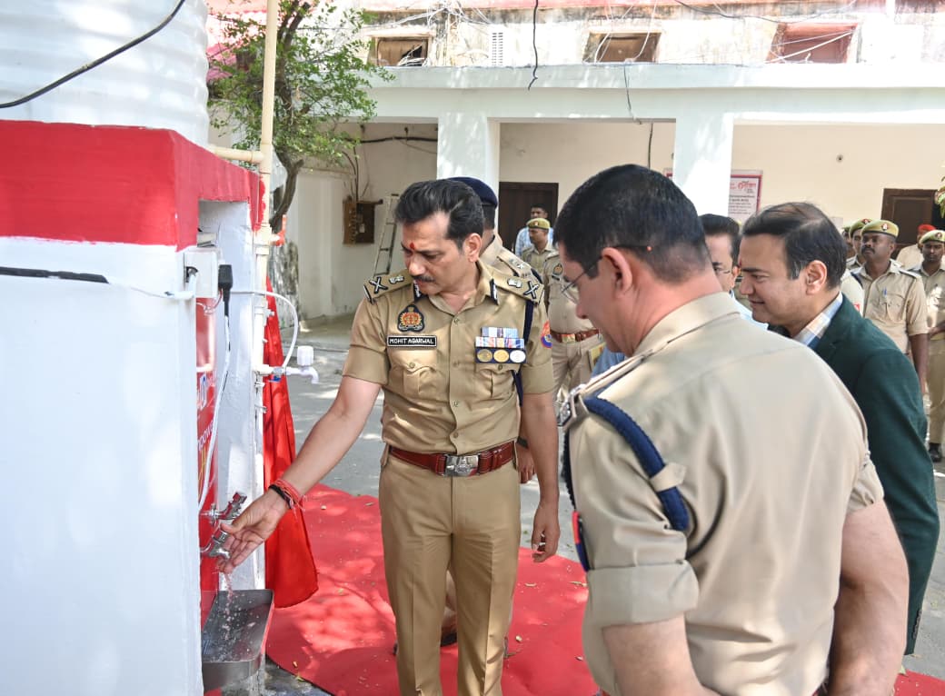 वाराणसी पुलिस की बड़ी उपलब्धि: सीएम डैशबोर्ड में तीसरा स्थान, IGRS में नंबर-1 वाराणसी पुलिस की बड़ी उपलब्धि: सीएम डैशबोर्ड में तीसरा स्थान, IGRS में नंबर-1