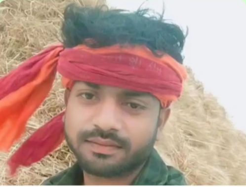 पेड़ से लटका मिला युवक का शव! इलाके में फैली सनसनी, जांच में जुटी पुलिस पेड़ से लटका मिला युवक का शव! इलाके में फैली सनसनी, जांच में जुटी पुलिस