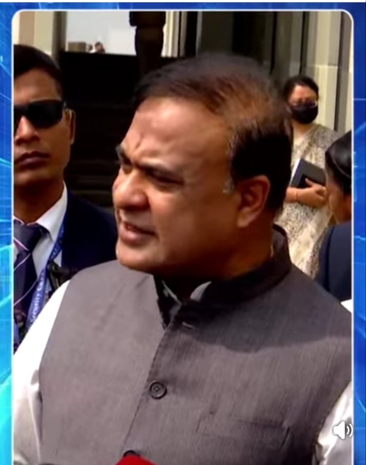शपथ से पहले हिमंत ने मां कामाख्या का लिया आशीर्वाद, असम के विकास का जताया भरोसा शपथ से पहले हिमंत ने मां कामाख्या का लिया आशीर्वाद, असम के विकास का जताया भरोसा