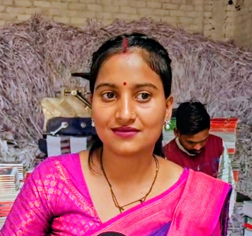 कोडरमा में सनसनी! महिला की धारदार हथियार से हत्या, इलाके में फैली दहशत कोडरमा में सनसनी! महिला की धारदार हथियार से हत्या, इलाके में फैली दहशत