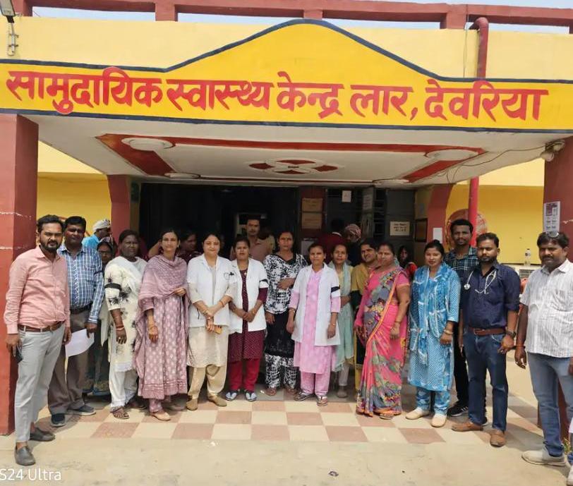 मानदेय नहीं मिला तो होगा कार्य बहिष्कार! एनएचएम संविदा कर्मियों का बड़ा प्रदर्शन मानदेय नहीं मिला तो होगा कार्य बहिष्कार! एनएचएम संविदा कर्मियों का बड़ा प्रदर्शन