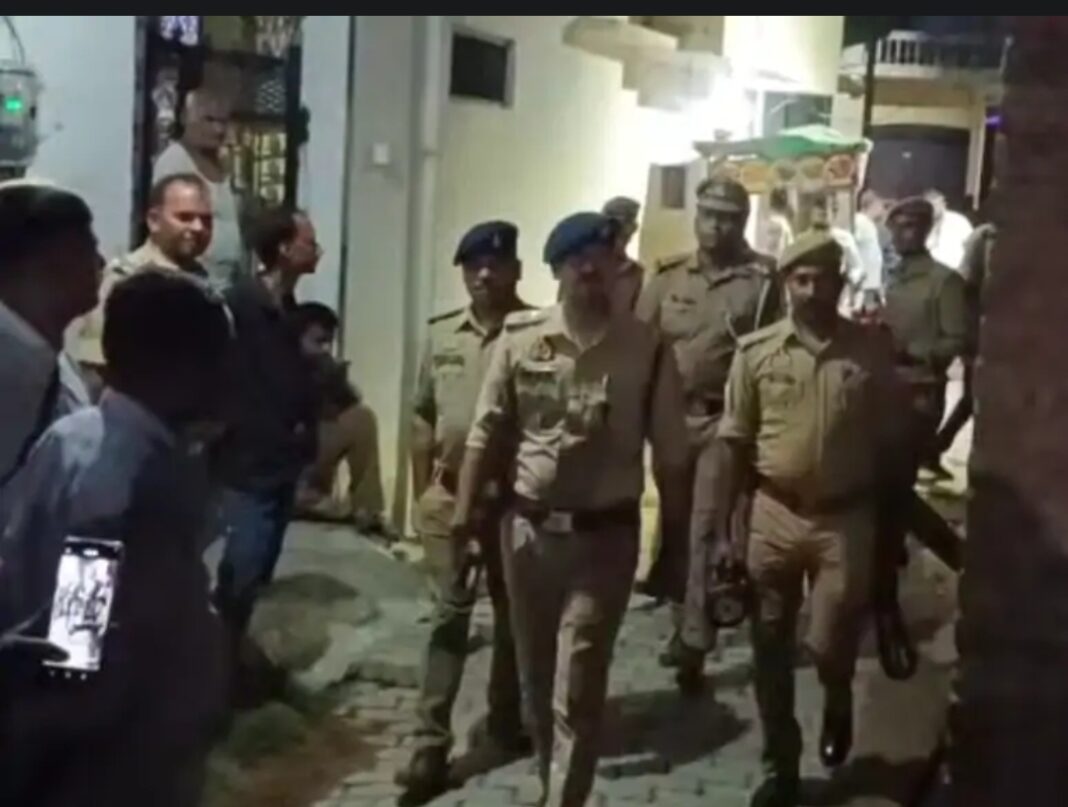 औरैया में अकेली रह रही वृद्धा की संदिग्ध मौत, घर में टूटी अलमारी देख हत्या और लूट की आशंका औरैया में अकेली रह रही वृद्धा की संदिग्ध मौत, घर में टूटी अलमारी देख हत्या और लूट की आशंका