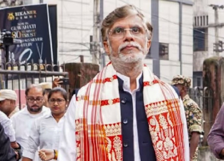 क्राइम ब्रांच के सामने फिर पहुंचे पवन खेड़ा! पूछताछ और सियासी हलचल तेज क्राइम ब्रांच के सामने फिर पहुंचे पवन खेड़ा! पूछताछ और सियासी हलचल तेज
