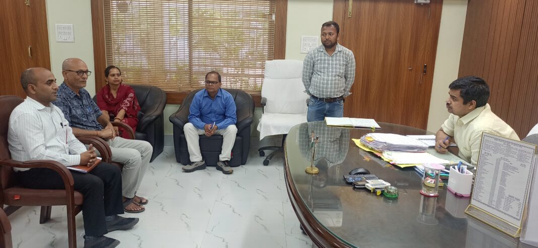 सुपौल के 104 दिव्यांगजनों को मिलेगी बैटरी ट्राईसाइकिल, डीएम ने तेज किए जागरूकता अभियान सुपौल के 104 दिव्यांगजनों को मिलेगी बैटरी ट्राईसाइकिल, डीएम ने तेज किए जागरूकता अभियान