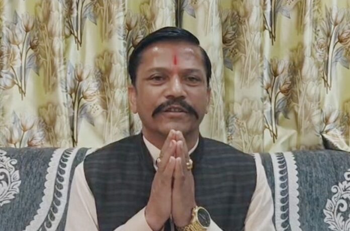 गुजरात के कृषि मंत्री रमेश कटारा