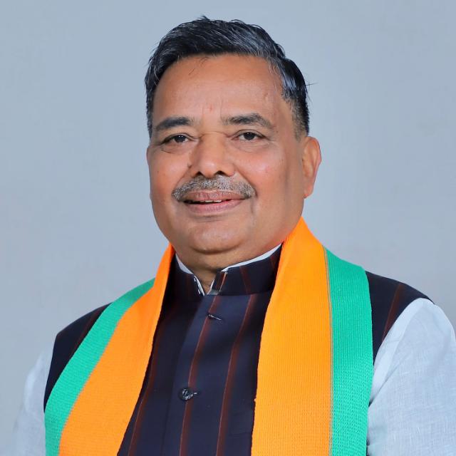 उत्तर प्रदेश के पर्यटन एवं संस्कृति मंत्री जयवीर सिंह: एक नए युग की शुरुआत उत्तर प्रदेश के पर्यटन एवं संस्कृति मंत्री जयवीर सिंह: एक नए युग की शुरुआत