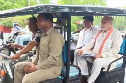 ईंधन बचाने की अपील! सुरेश खन्ना बोले- अपनाएं कम ईंधन खर्च वाले साधन ईंधन बचाने की अपील! सुरेश खन्ना बोले- अपनाएं कम ईंधन खर्च वाले साधन