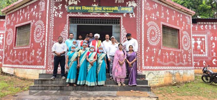 रूपसाय सलाम वन धन विकास केंद्र का निरीक्षण