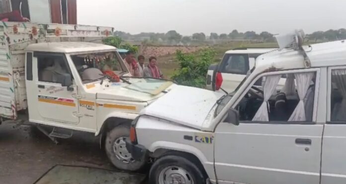 सड़क हादसे में वाहन चोटिल सड़क हादसे में वाहन चोटिल