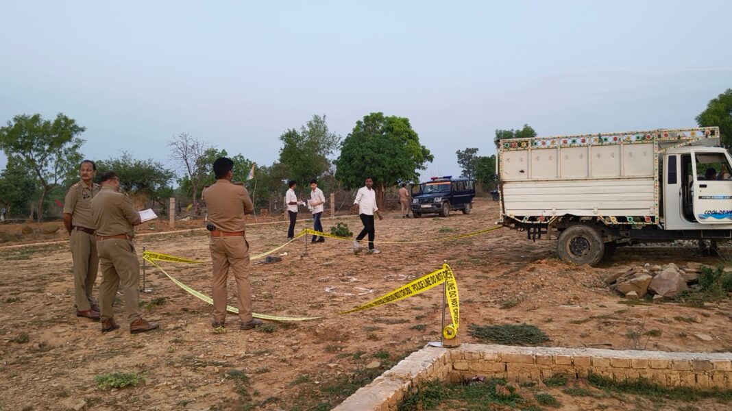 दादर पहाड़ी के पास हुई मुठभेड़: पुलिस ने बरामद की पिकअप वैन दादर पहाड़ी मुठभेड़ में पुलिस की कार्रवाई