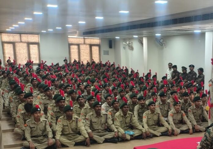 आईएफटीएम विश्वविद्यालय में एनसीसी कैडेट्स का वार्षिक प्रशिक्षण शिविर