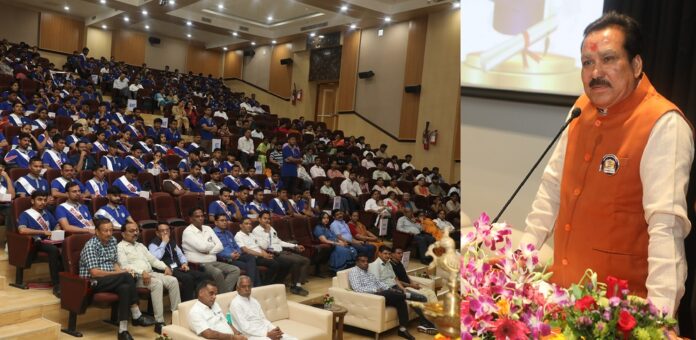 मंत्री टेटवाल संत शिरोमणि रविदास ग्लोबल स्किल्स पार्क में मंत्री टेटवाल संत शिरोमणि रविदास ग्लोबल स्किल्स पार्क में