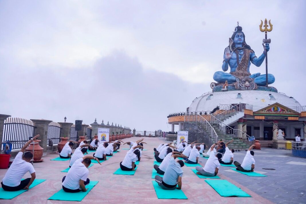 पोखरा में आयोजित योग कार्यक्रम