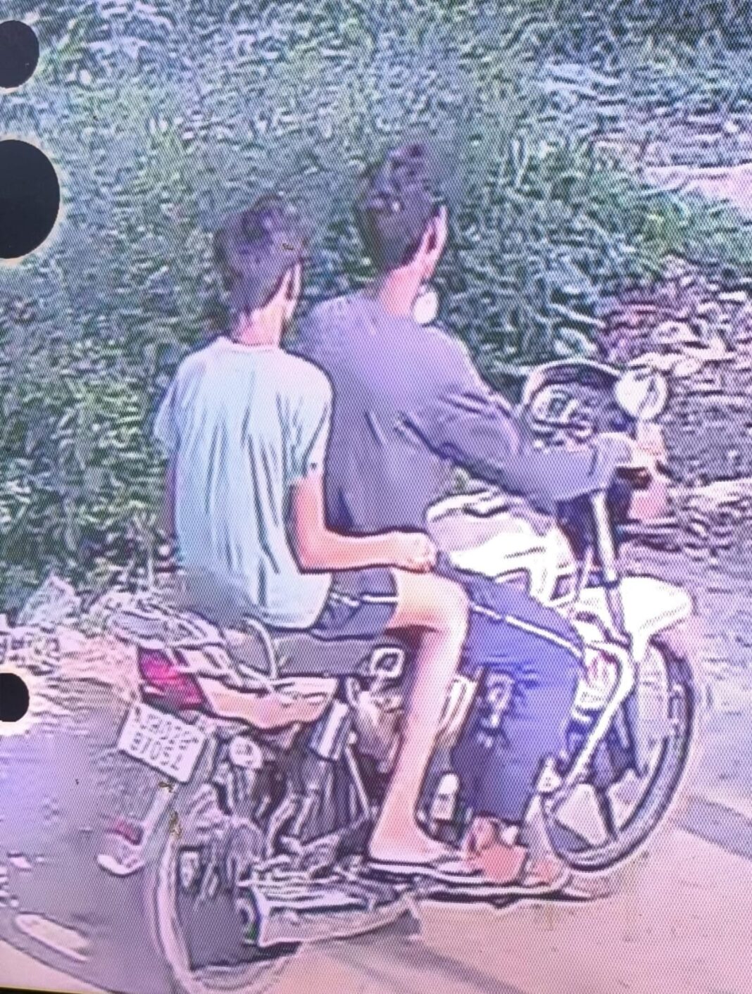 चोरी का पर्दाफाश: सीसीटीवी कैमरे में कैद हुई चोरी की वारदात
