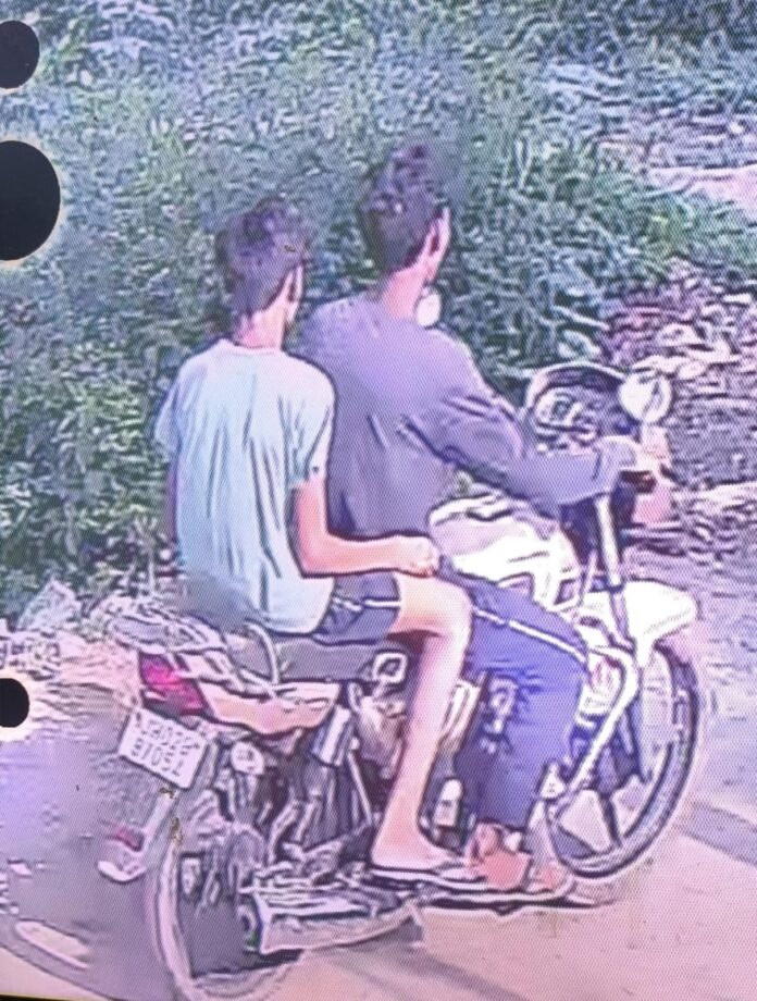 चोरी का पर्दाफाश: सीसीटीवी कैमरे में कैद हुई चोरी की वारदात