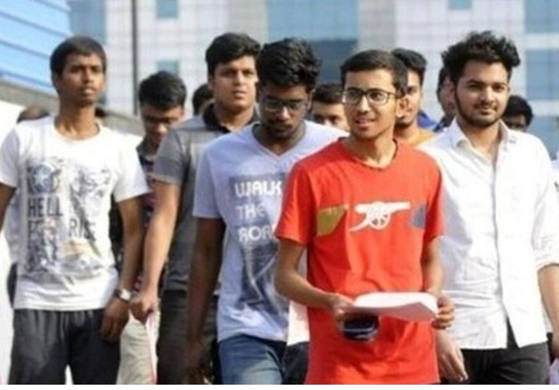 JEE Advanced 2026 Result घोषित! जानिए किसने किया टॉप और कितनी बढ़ी कट-ऑफ JEE Advanced 2026 Result घोषित! जानिए किसने किया टॉप और कितनी बढ़ी कट-ऑफ