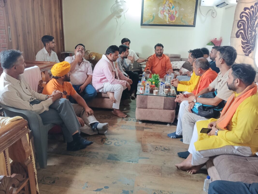 किसानों, युवाओं और ग्रामीण क्षेत्रों से जुड़े मुद्दों को उठाया किसानों और ग्रामीण क्षेत्रों के मुद्दे