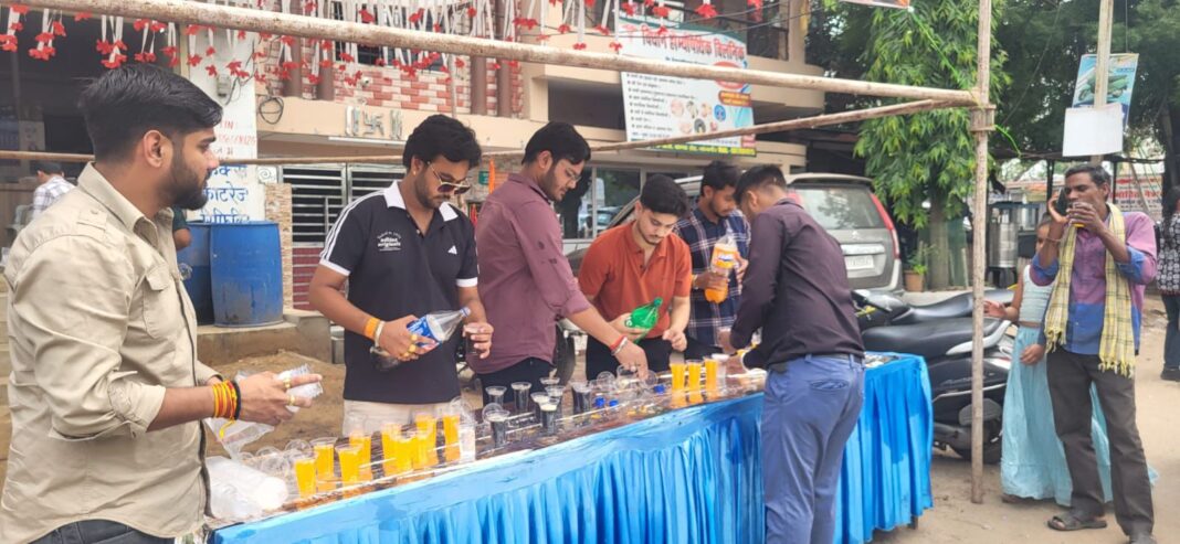 महाराणा प्रताप जयंती पर बीटीआई चौक में शरबत वितरण कार्यक्रम, स्वर्गीय नरेश सिंह को श्रद्धांजलि महाराणा प्रताप जयंती पर बीटीआई चौक में शरबत वितरण कार्यक्रम, स्वर्गीय नरेश सिंह को श्रद्धांजलि