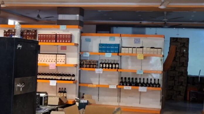 प्रीमियम शराब की बोतलें