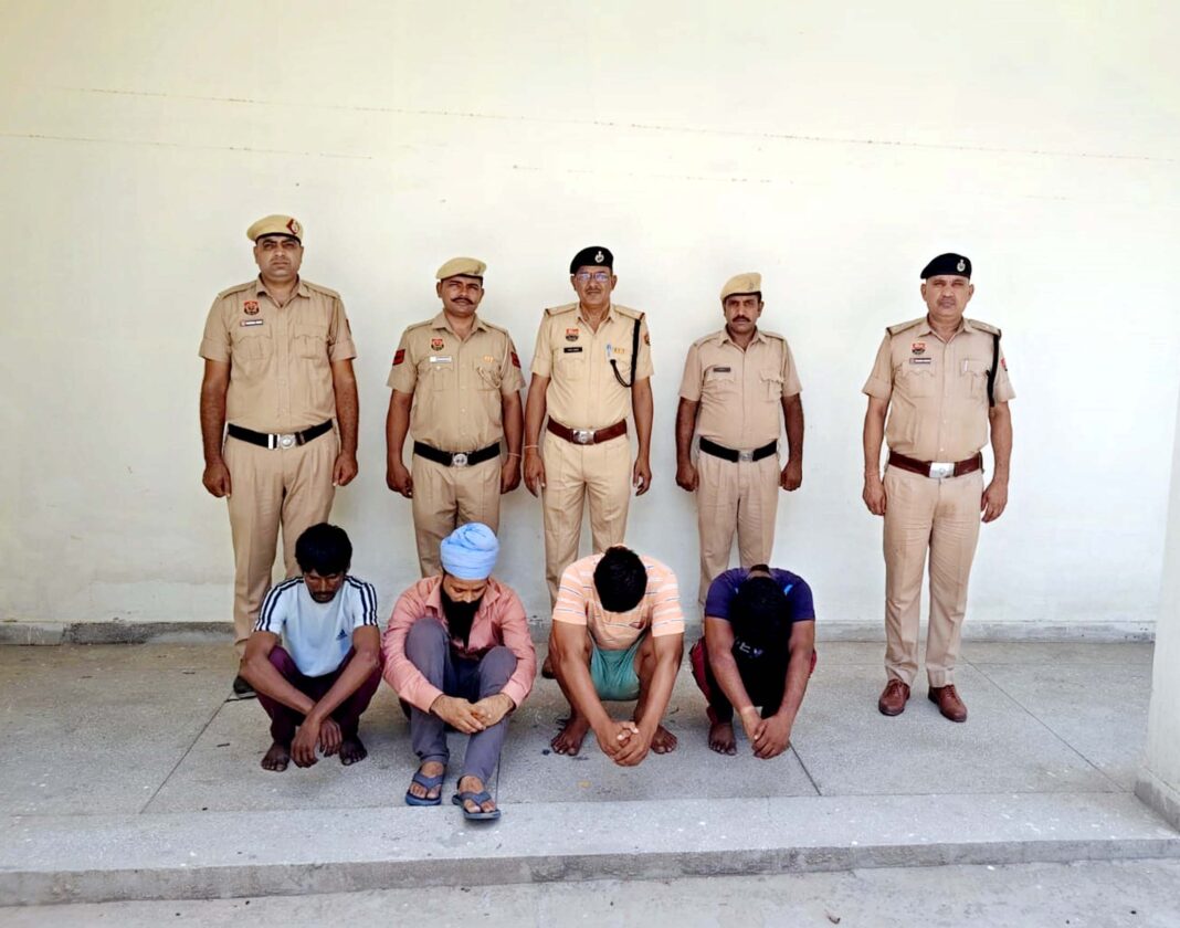 जींद हत्याकांड में बड़ा खुलासा! युवक की पीट-पीटकर हत्या मामले में चार और आरोपी गिरफ्तार जींद हत्याकांड में बड़ा खुलासा! युवक की पीट-पीटकर हत्या मामले में चार और आरोपी गिरफ्तार