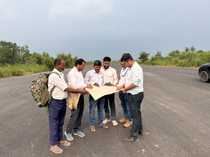 हवाई अड्डे पर बड़ा हादसा: विमान दुर्घटनाग्रस्त, कई यात्री घायल
