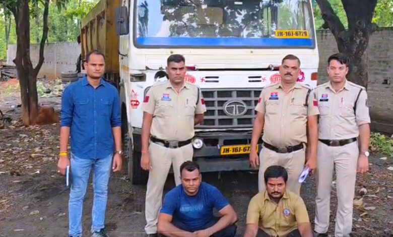 पुलिस ने आरोपी को किया गिरफ्तार, मामले की जांच जारी पुलिस ने आरोपी को किया गिरफ्तार, मामले की जांच जारी