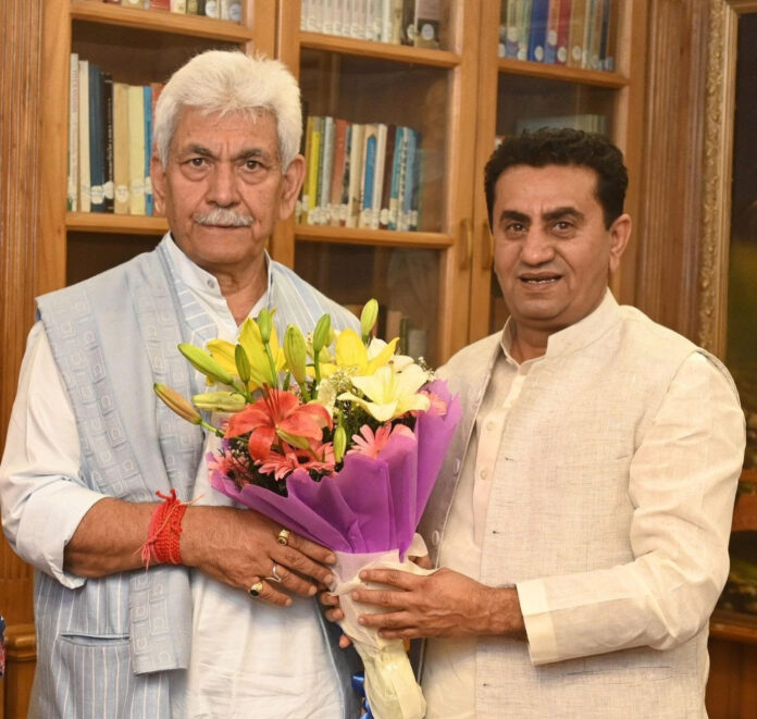 राजीव जस्रोटिया और एलजी मनोज सिन्हा की मुलाकात Rajiv Jasrotia meets LG Manoj Sinha