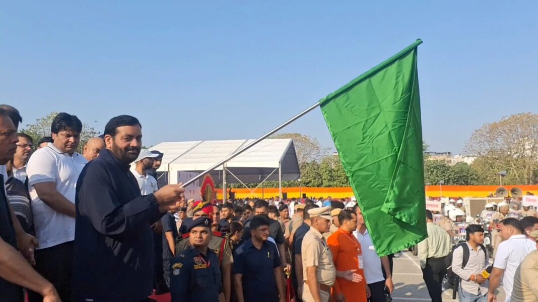 हरियाणा पुलिस को मिली बड़ी ताकत! मुख्यमंत्री ने 312 नए वाहनों को दिखाई हरी झंडी हरियाणा पुलिस को मिली बड़ी ताकत! मुख्यमंत्री ने 312 नए वाहनों को दिखाई हरी झंडी