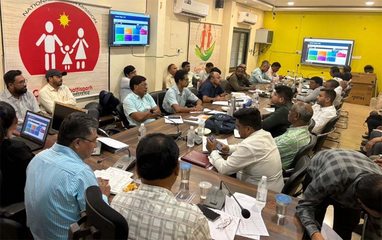 स्वास्थ्य सेवाओं में सुधार: विभागीय समीक्षा बैठक का आयोजन स्वास्थ्य सेवाओं में सुधार: विभागीय समीक्षा बैठक का आयोजन
